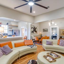 Stadium Luxe Retreat- Walking Distance to AT&T Sta