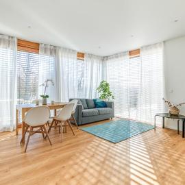 Bright & Spacious 1-Bedroom Apartments in Kirchberg 6RDK، فندق في لوكسمبورغ