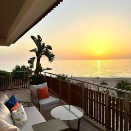 Appart vue mer et pieds dans l eau, Hotel in El Ahmar