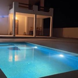 Villa doullia, Hotel in El Mây