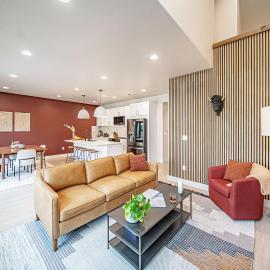 Stylish Townhome Walkable Garage、ドリッグスのホテル