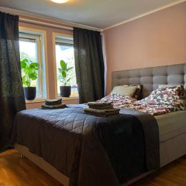 Comfortable stay near Gothenburg with private sauna and coast nearby