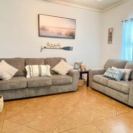 Family & pet friendly beachside condo!, hotel in South Padre Island
