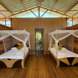 Valencia Lake Lodge, hotel din Puerto Maldonado