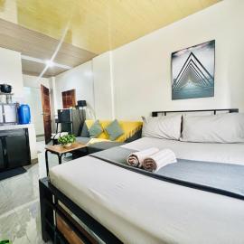 Complete Amenities Cozy Studio with Balcony