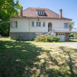 Quaint Holiday Home with Garden, hotel i Payzac