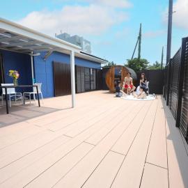 サウナとホットジャグジー 屋根付きBBQテラス 最大8名 駐車場2台 HOTEL DREAM MUSIC Minami-Kujūkuri, hotel di Shirako