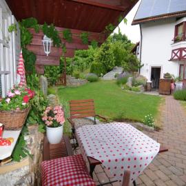 Quaint Apartment in Zeil am Main with Terrace