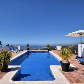 Villa in Sayalonga with Private Pool