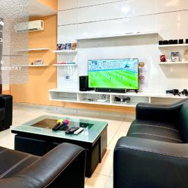 Desaru -- Semi-D, KTV, Mahjong, Games 5BR4B 18-20pax by Cowidea, hotel in Kota Tinggi
