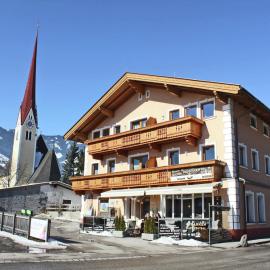 Spacious Apartment in Uderns near Ski Area