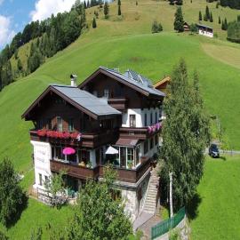 Large Apartment in Maria Alm with Terrace