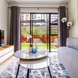 #AlimamaSpaces Rob's GreenPark, Hotel in Boksburg