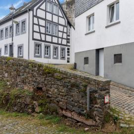 Modern Apartment in Reifferscheid with Garden, hotel in Hellenthal
