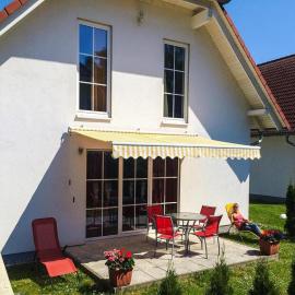 Ferienhaeuser am Kummerower See in Verchen, hotel a Verchen