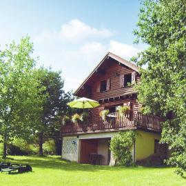 Hommert에 위치한 호텔 Spacious Chalet for 4 in Hommert