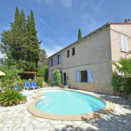 Villa in Fréjus with Pool near Beach