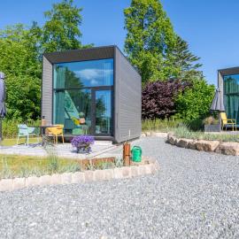ufer75 Tiny Lodges am Nord-Ostsee-Kanal in Sehestedt, hotel en Sehestedt