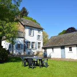 Peaceful Retreat in Roumont