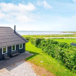 8 person holiday home in Hemmet, khách sạn ở Falen