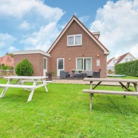Holiday Home in Zeewolde near Forest, hotel a Zeewolde