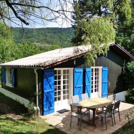 Chalet with garden in the Pyrenees, Hotel in Roquefort-de-Sault