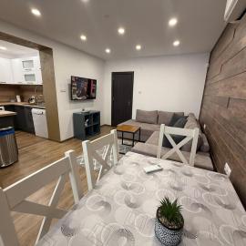 Alex Family Apartment