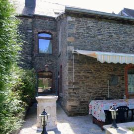 헤르보몽에 위치한 호텔 Sauna Retreat in Herbeumont