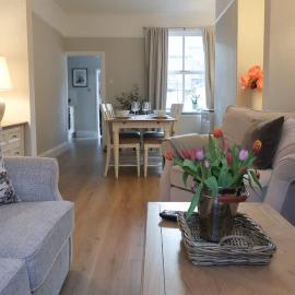 Luxury living outside the city walls - sleeps six!, hotel in Chester