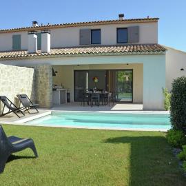 Villa in Malaucène with Private Pool, hotel em Malaucène