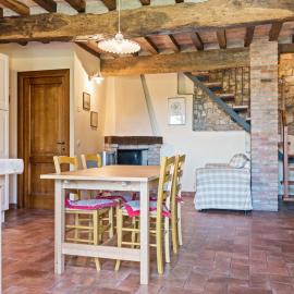 Holiday Home in Ca' De' Grimaldi with Garden, Hotel in Castellarano