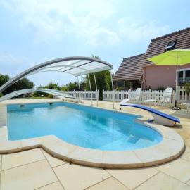 Holiday Home Folleville near Asterix Park, hotel u gradu Sourdon