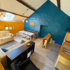 La Maison du bonheur - Gîte PIPA - Corancy, hotel Corancy városában