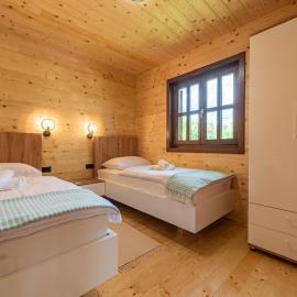 Forest Paradise, Hotel in Ličko Petrovo Selo