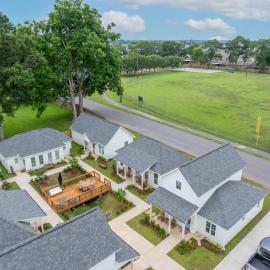 New Extra Innings Cottage - Studio - Sports Complex, Hotel in Youngsville