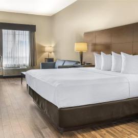 Viesnīca BEST WESTERN PLUS Saint John Hotel & Suites pilsētā Seintdžona