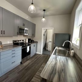 Downtown Minimalist Apartment