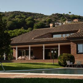 Sea View Villa with Spa & BBQ – hotel w mieście Badalona