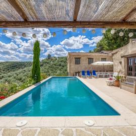 Villa in Montefrio near Iznajar Lake, hotel Montefríóban