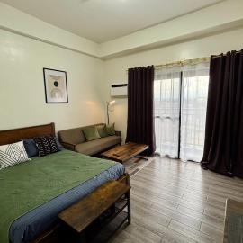 Minimalist studio unit