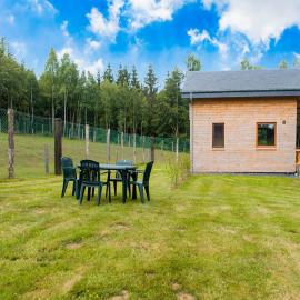 Secluded Chalet in Rogery, hotel di Rogery