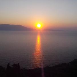 Seaview Studio in beautiful setting, west from Chania