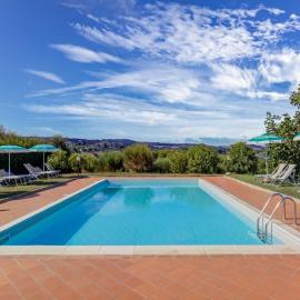 Countryside Holiday Home in Gambassi Terme with Garden, hotel Quercében