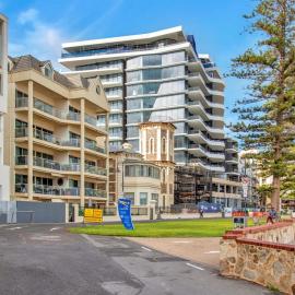 Seafield Tower Glenelg Apartment, מלון בגלנלג