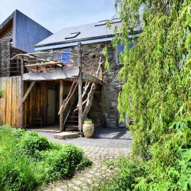 Farmhouse in Durbuy with Sauna & Garden, khách sạn ở Oppagne