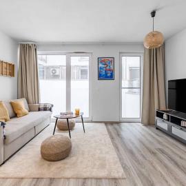 Modern and Cozy flat with Balcony