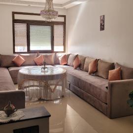 Bel Appartement spacieux 3 pièces avec double salon Paisible & Proche de la Gare d'Agdal, hotell i Rabat