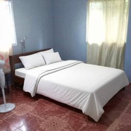 Chateau 24 Guesthouse, готель 