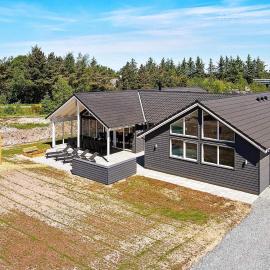 5 star holiday home in Blåvand