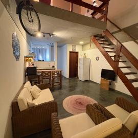 Loft charmoso bem no centro